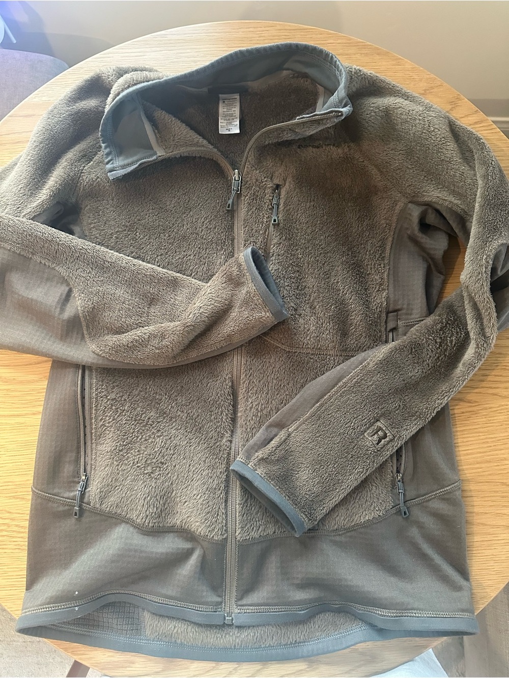 Patagonia Men's Sherpa Fleece Jacket in Brown